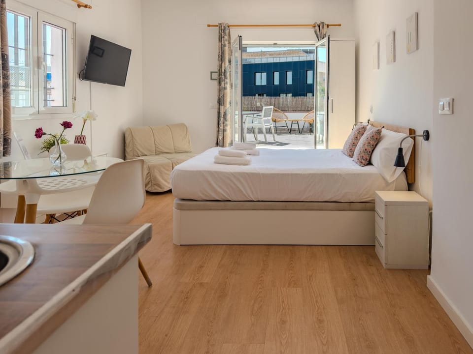 Bed, Living room, Bedroom