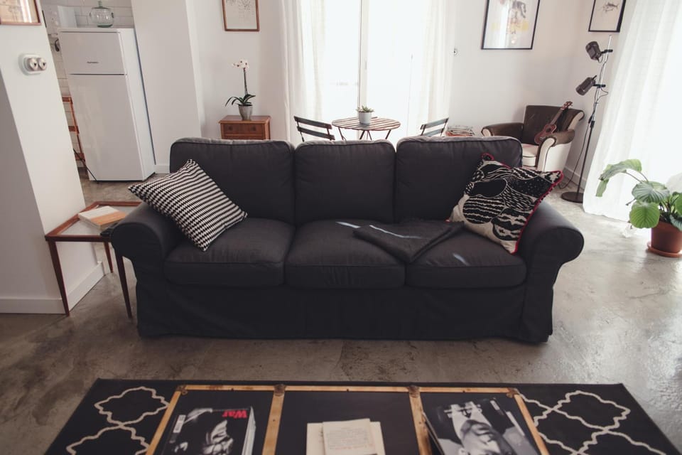 Communal lounge/ TV room, Balcony/Terrace