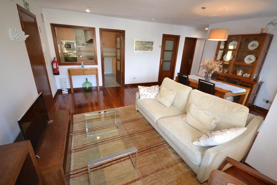 Living room, Lounge or bar