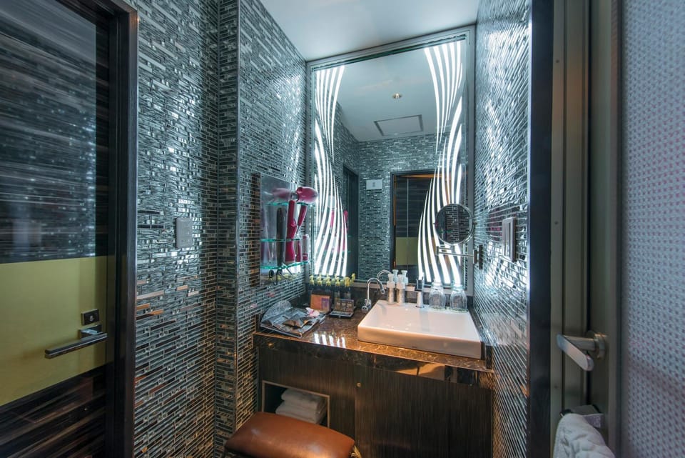 HOTEL W-AVANZA-W GROUP HOTELS and RESORTS- Love hotel in Chiba Prefecture