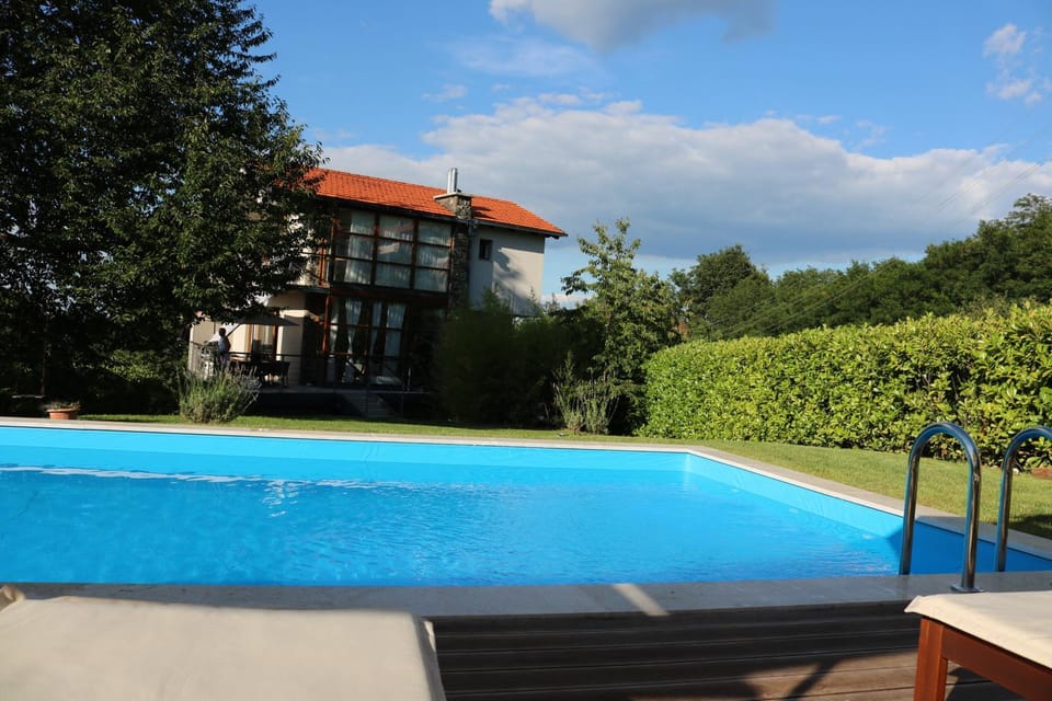 Property building, Swimming pool