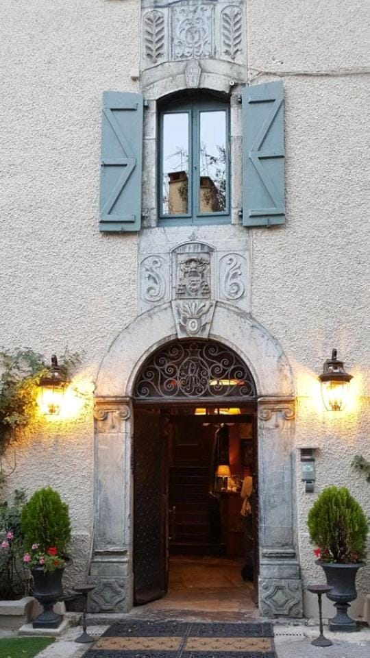 Decorative detail