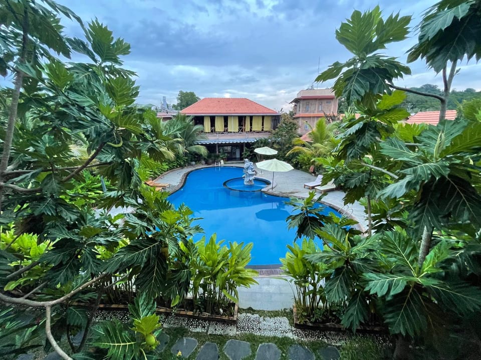 Swimming pool