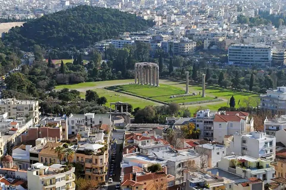 2BDR OlympianZeus Apt with Netflix Apartment in Athens