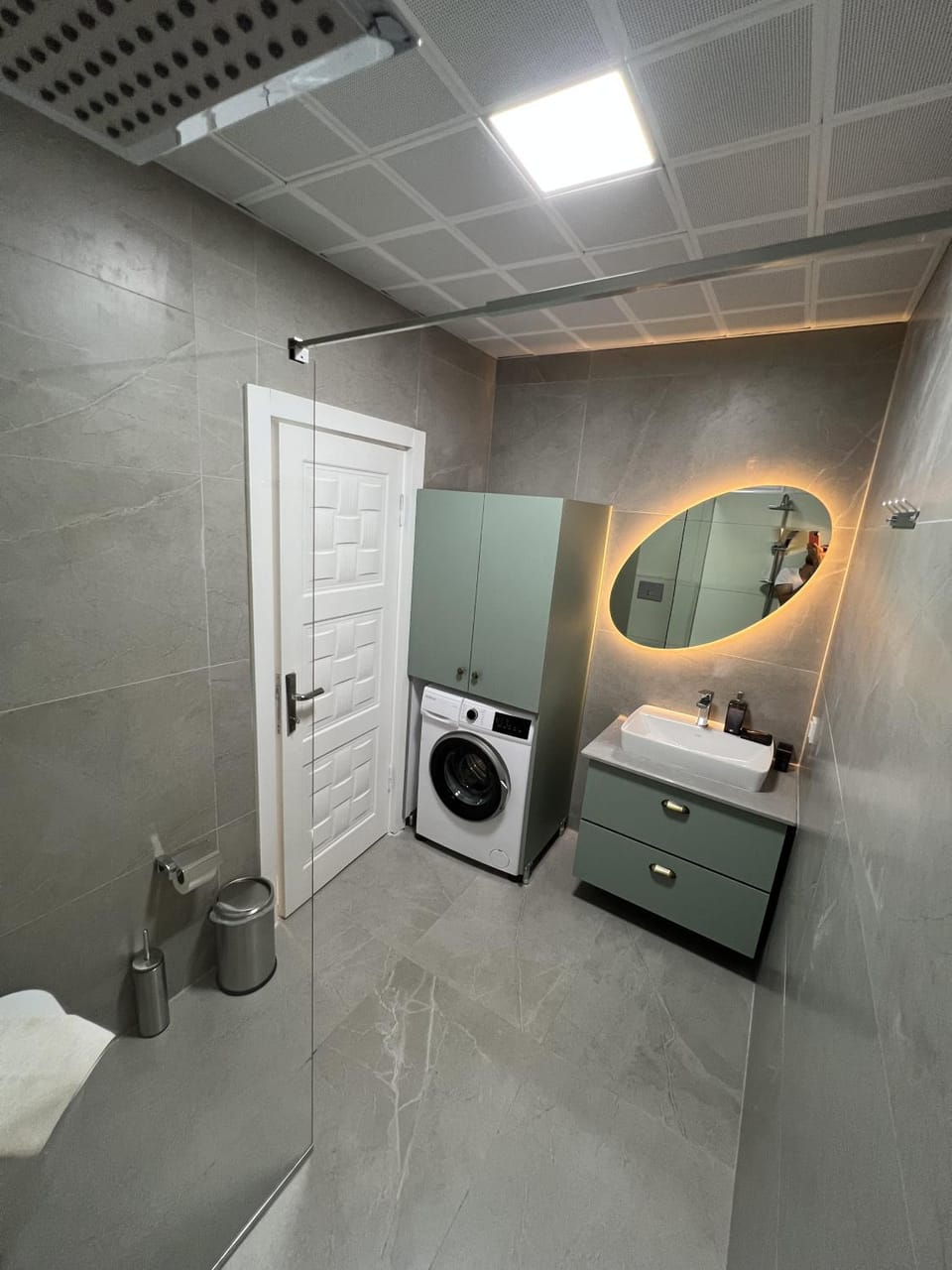 Toilet, Bathroom, washing machine