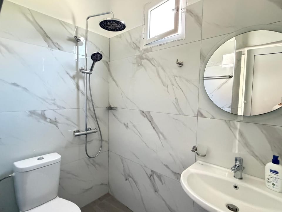Vila Bilbil Apartment in Ksamil