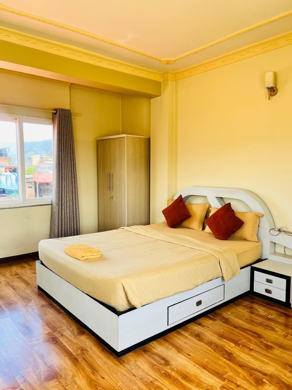 Bed, Photo of the whole room, Bedroom, wardrobe
