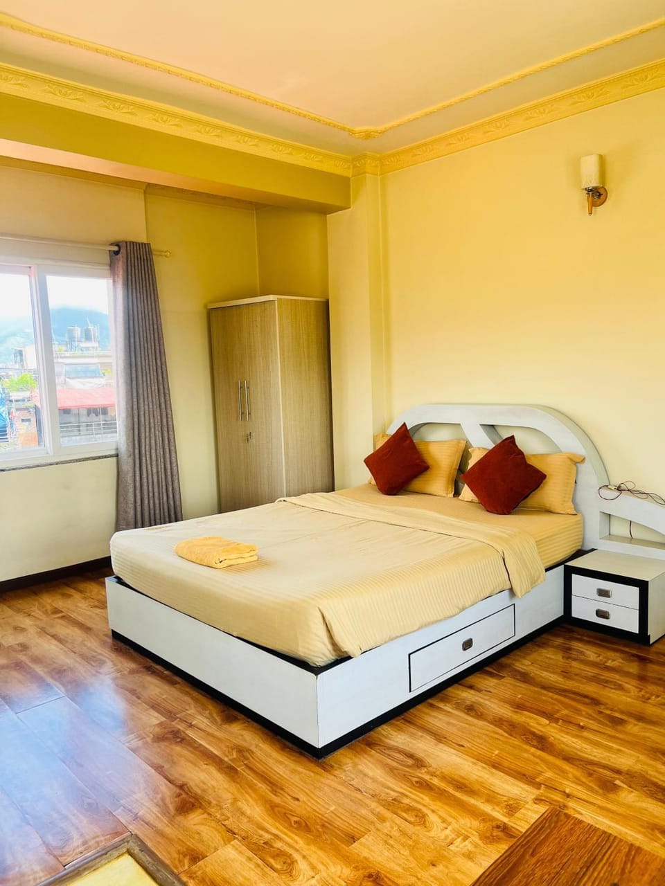 Bed, Photo of the whole room, Bedroom, wardrobe