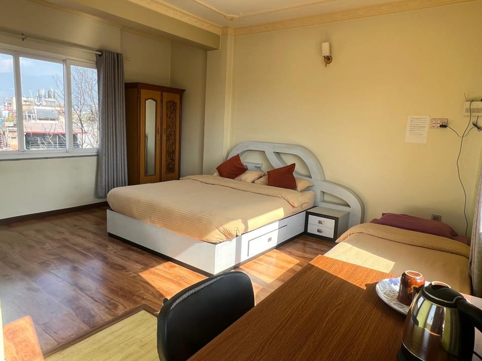 Bed, Photo of the whole room, Bedroom