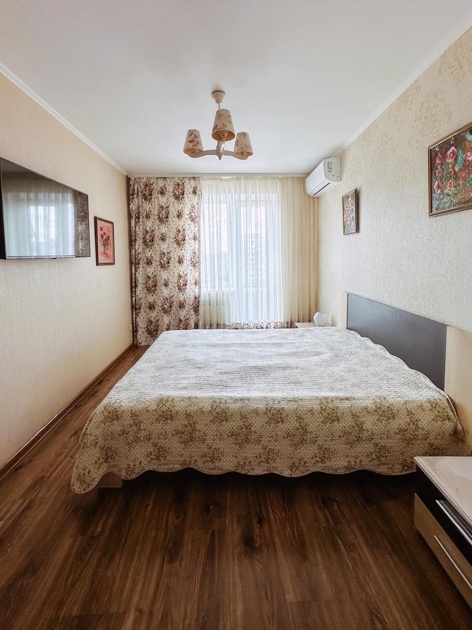 Bed, Bedroom, air conditioner