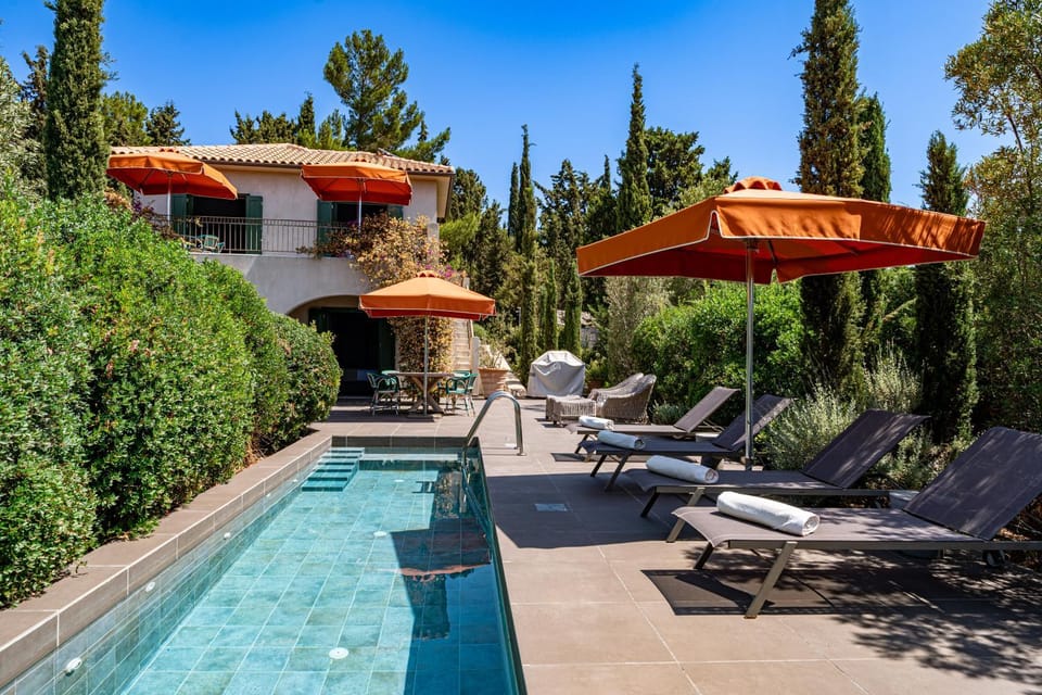 Patio, Garden, Swimming pool