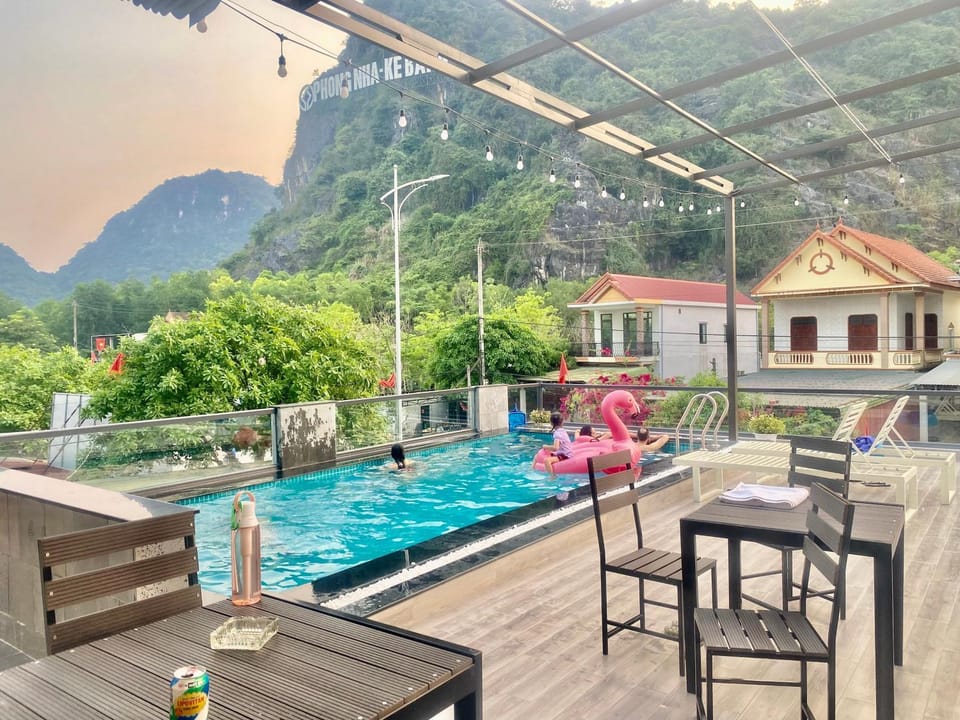 Patio, Spring, Day, Natural landscape, Dining area, Mountain view, Pool view, Swimming pool, Swimming pool, sunbed
