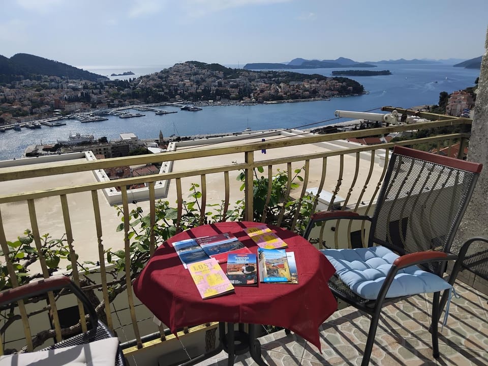 View (from property/room), Balcony/Terrace, Sea view