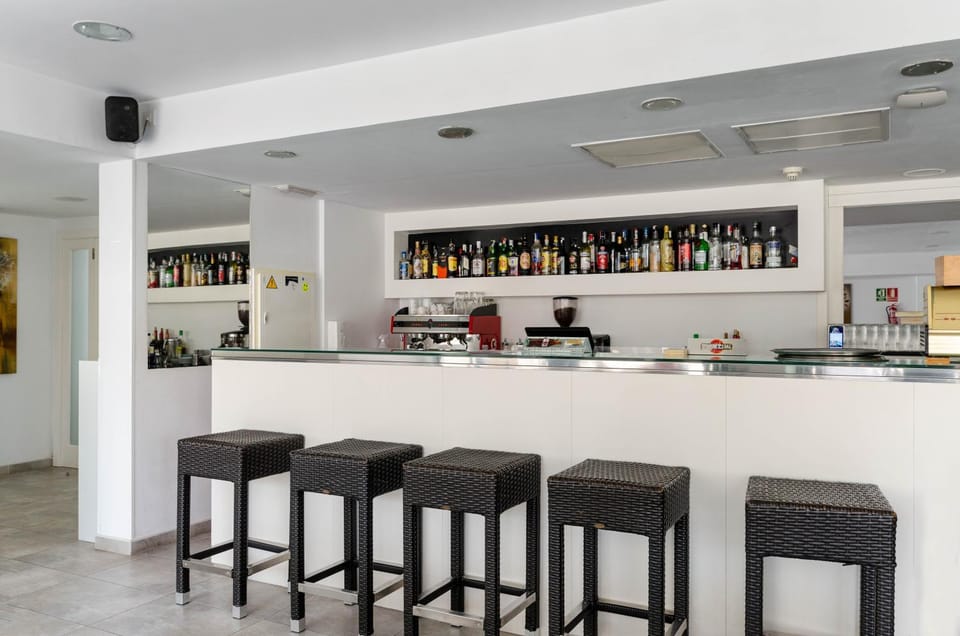 Lounge or bar