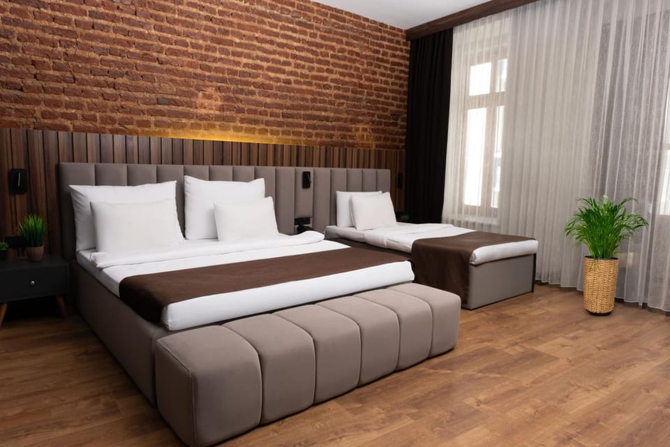 Property building, Photo of the whole room