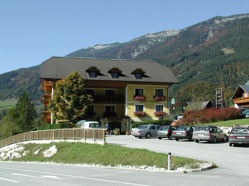 Property building, Facade/entrance, Mountain view