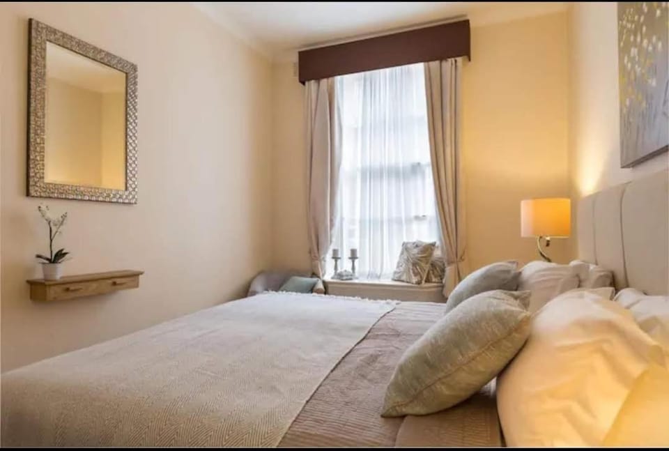 London Guest Room Vacation rental in London Borough of Ealing