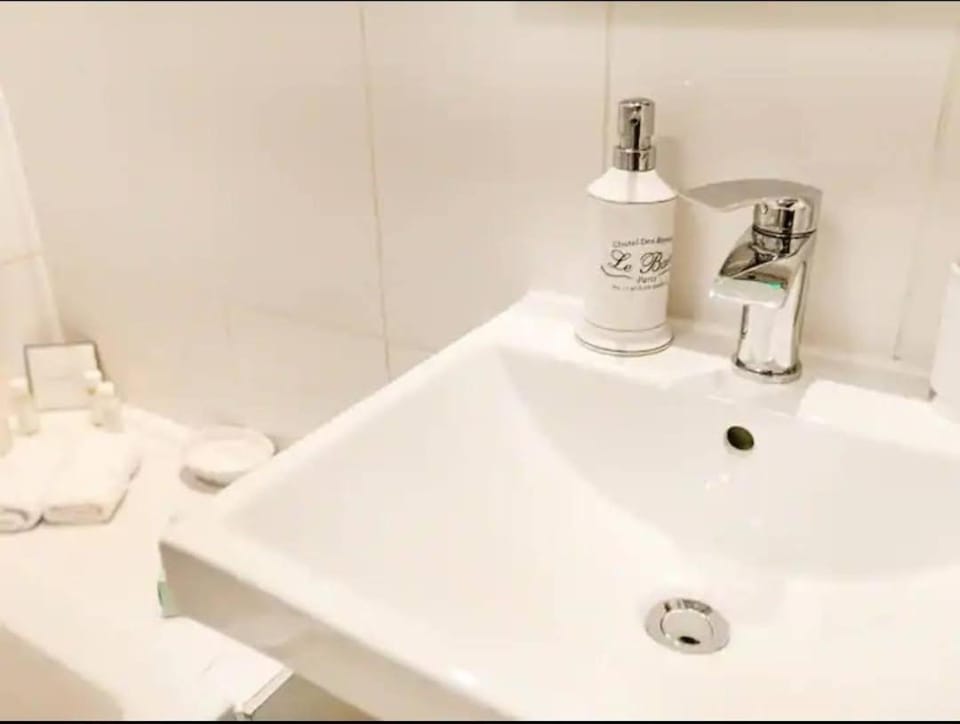 London Guest Room Vacation rental in London Borough of Ealing