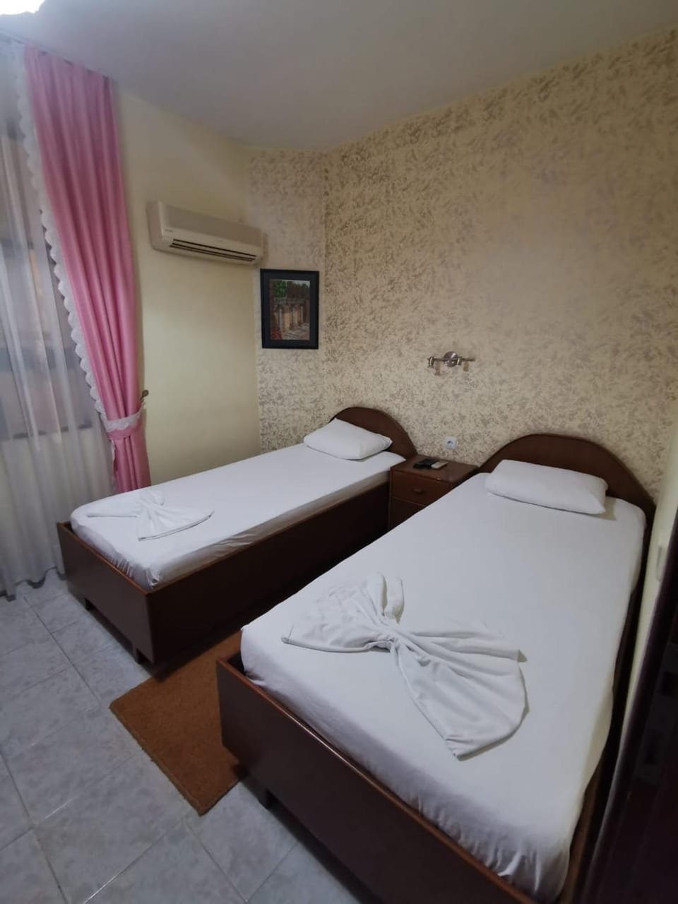 Bed, Photo of the whole room, Bedroom, towels, air conditioner