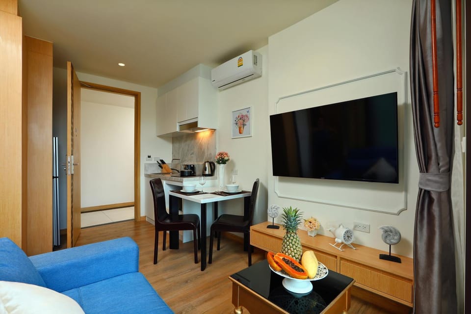 TV and multimedia, Living room, Dining area, kitchen