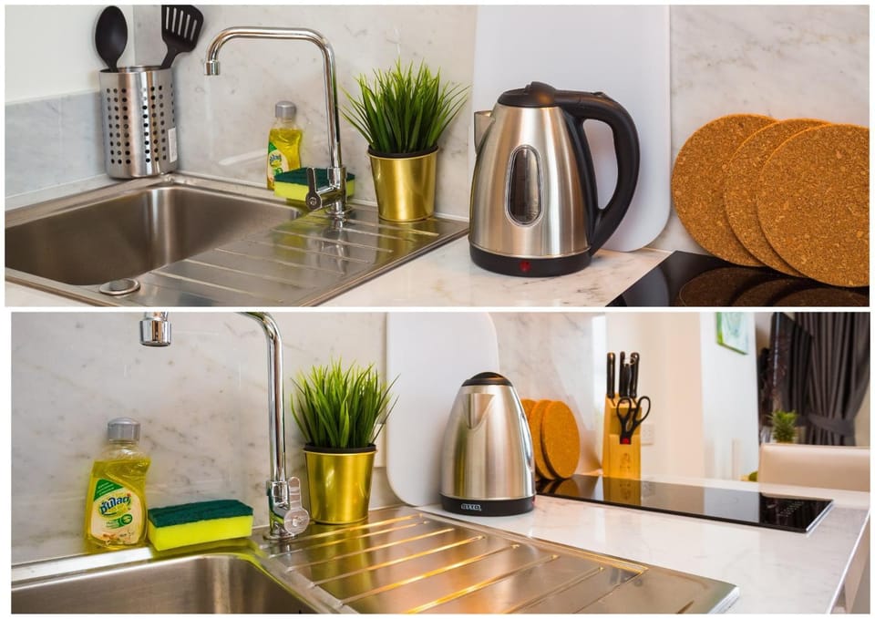Coffee/tea facilities, Kitchen or kitchenette