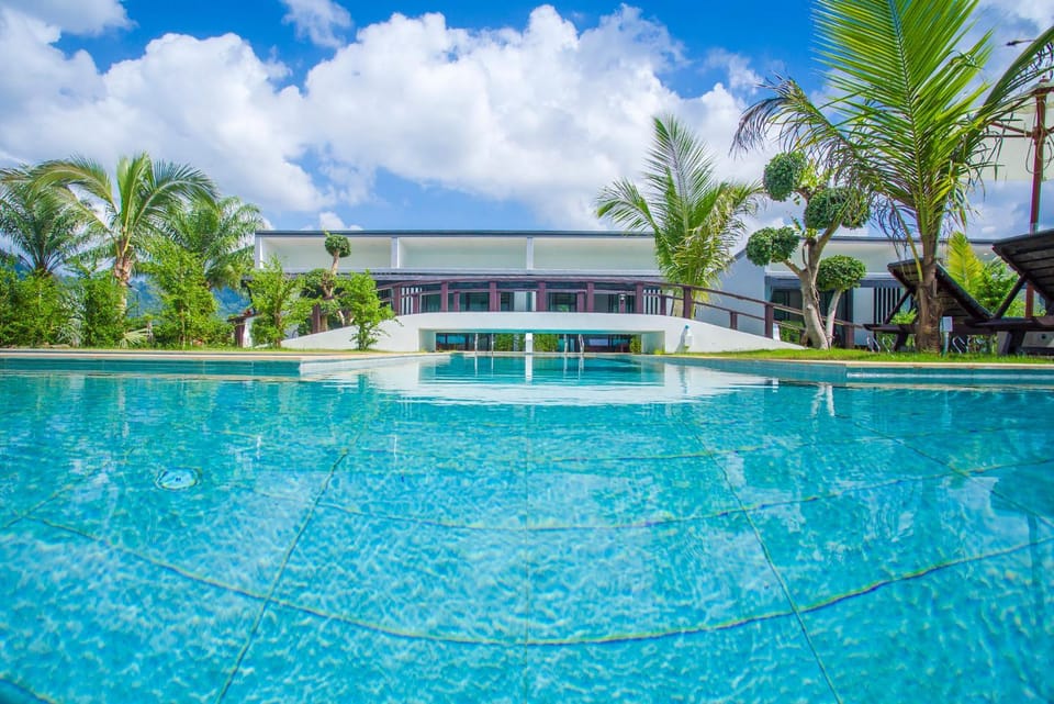 Property building, Restaurant/places to eat, View (from property/room), Pool view, Swimming pool, Swimming pool, Breakfast