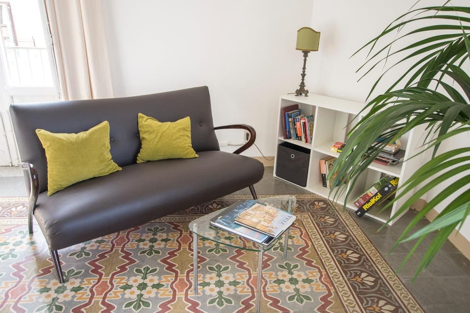 Communal lounge/ TV room, Living room, Seating area, Dining area