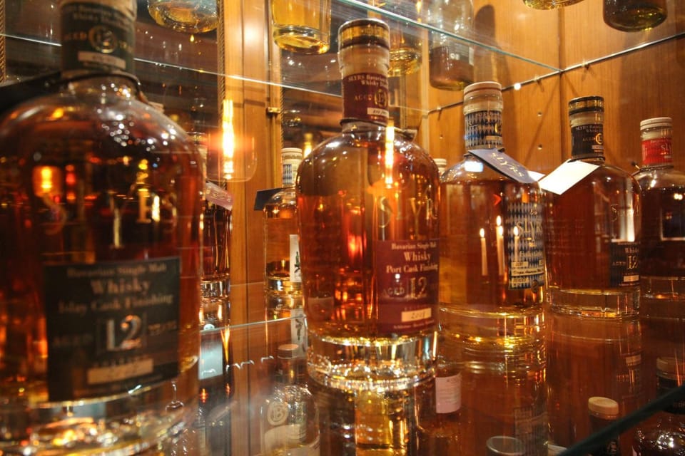 Lounge or bar, Drinks