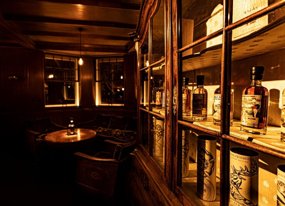 Lounge or bar