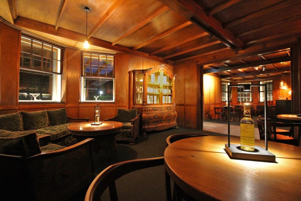 Lounge or bar