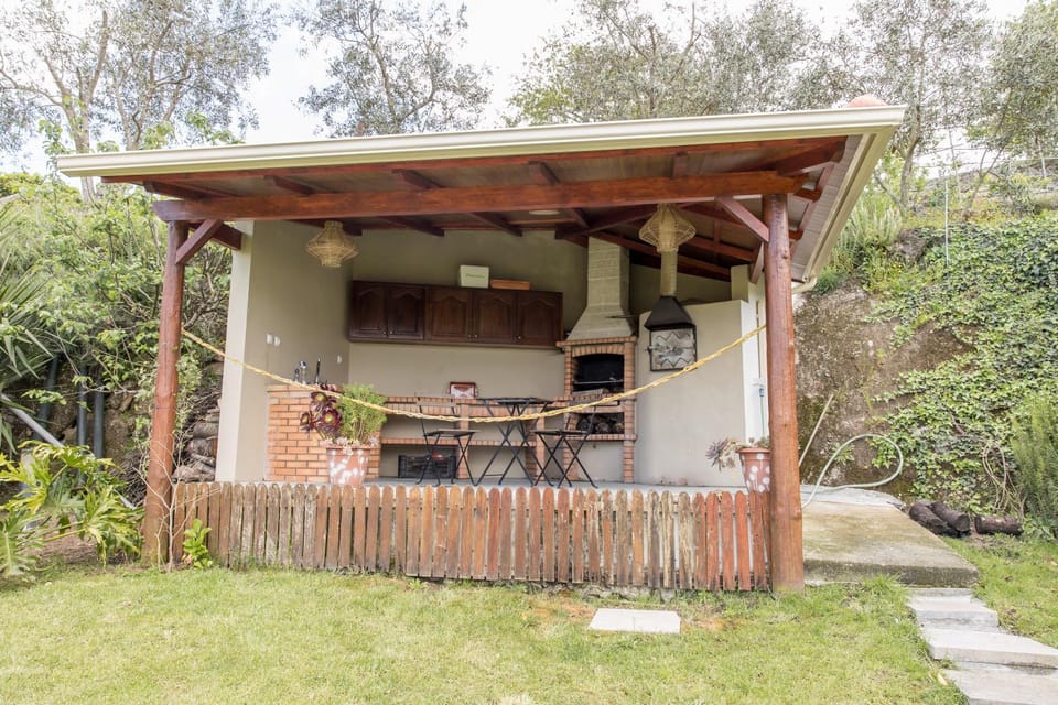BBQ facilities, Dining area