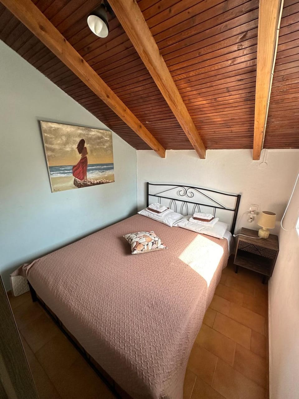 Seafront Paradise steps to Beach Apartment in Platanias