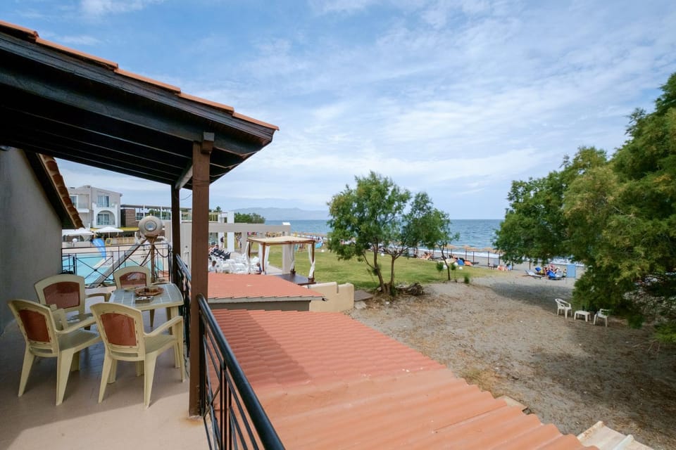 Seafront Paradise steps to Beach Apartment in Platanias