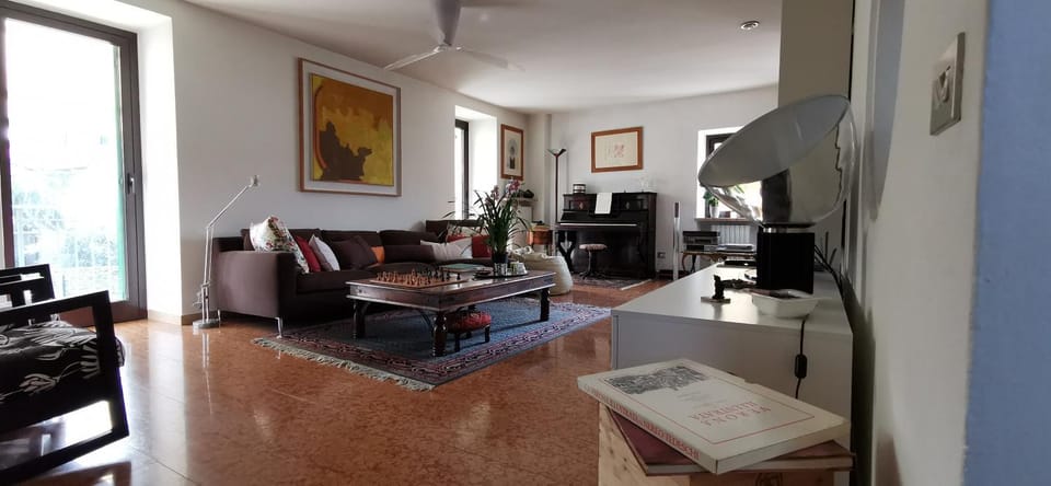 Library, TV and multimedia, Living room, Seating area, Internal: Not applicable to any particular room
