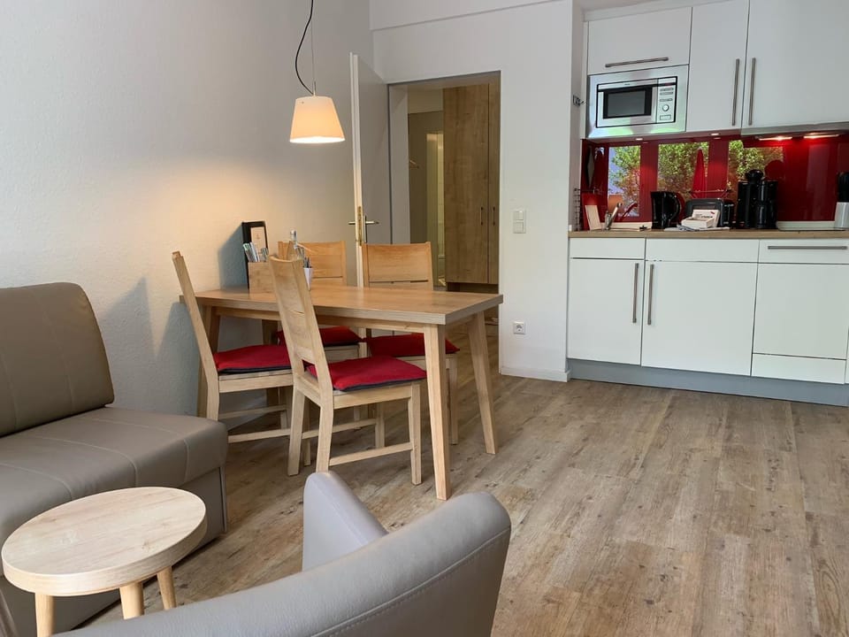 Kitchen or kitchenette, Living room