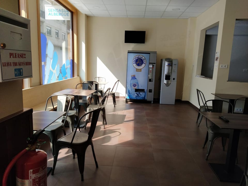 Communal lounge/ TV room, Lounge or bar, Communal kitchen, Facility for disabled guests