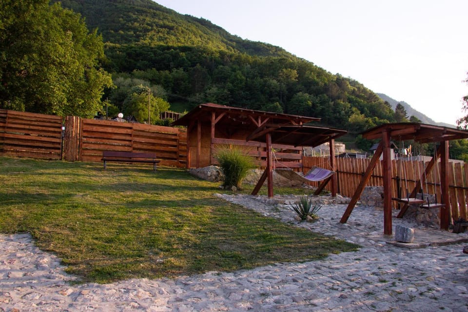 Smeštaj Popović Villa in Zlatibor District, Serbia