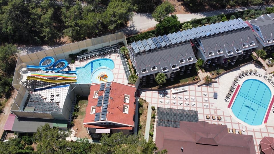 Telmessos Neva Hotel - Halal-Non Alcoholic All Inclusive-Muhafazakar Hotel Hotel in Ölüdeniz