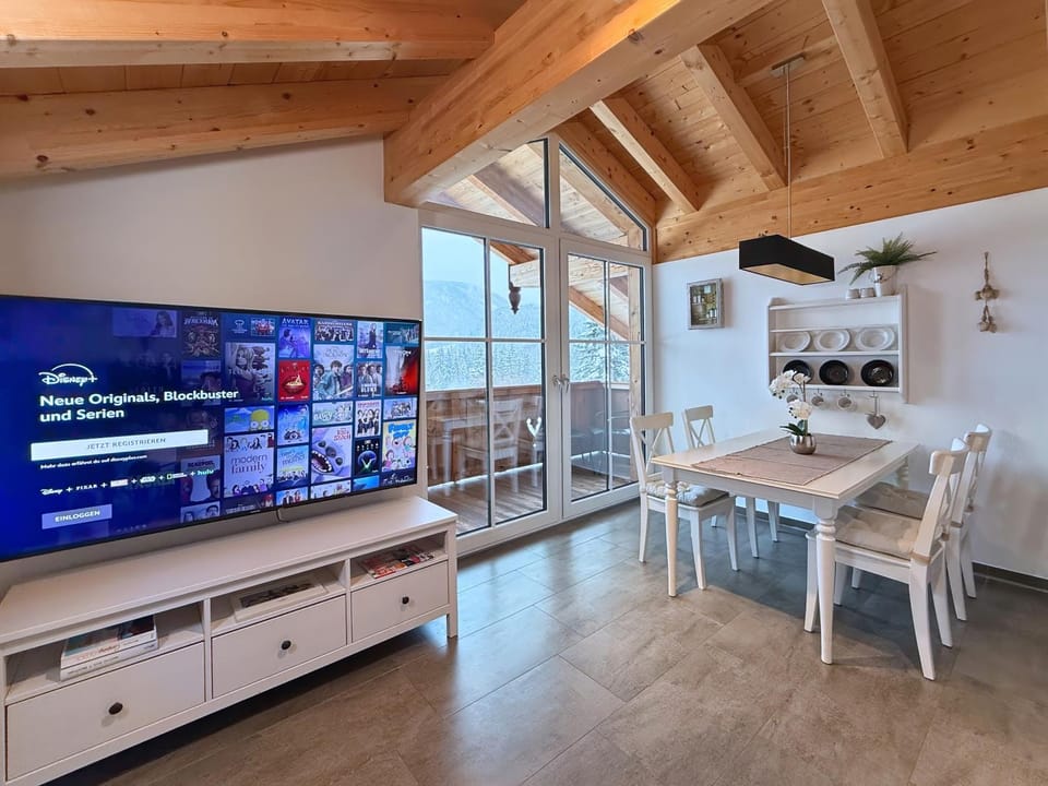Balcony/Terrace, Living room, Dining area