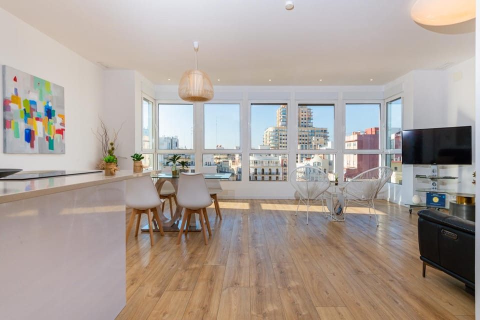 Living room, Dining area