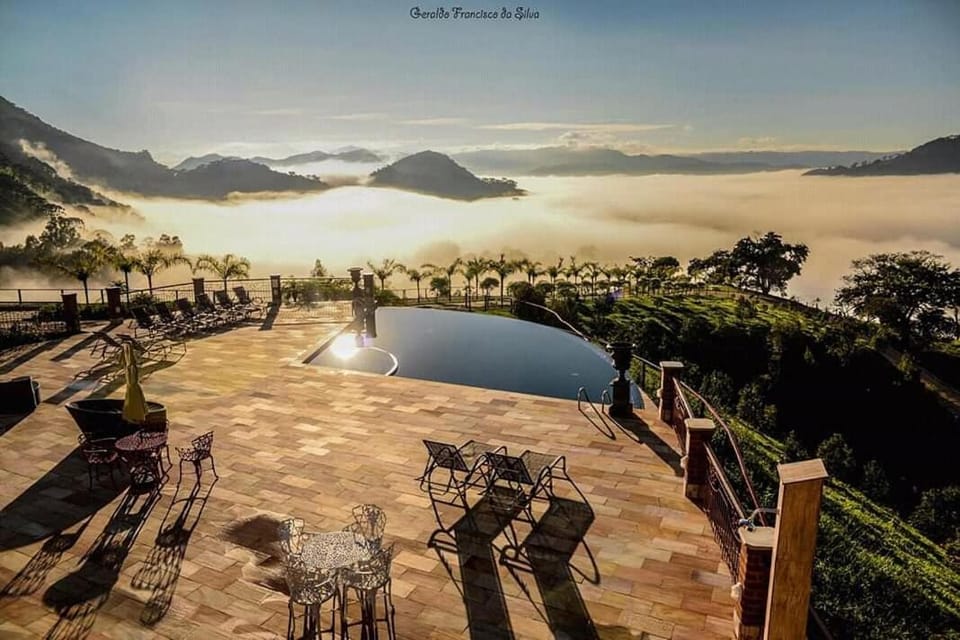 Solarium, Balcony/Terrace, Hiking, Mountain view, Swimming pool