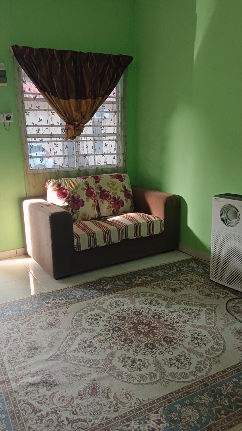 Living room, Seating area, air conditioner