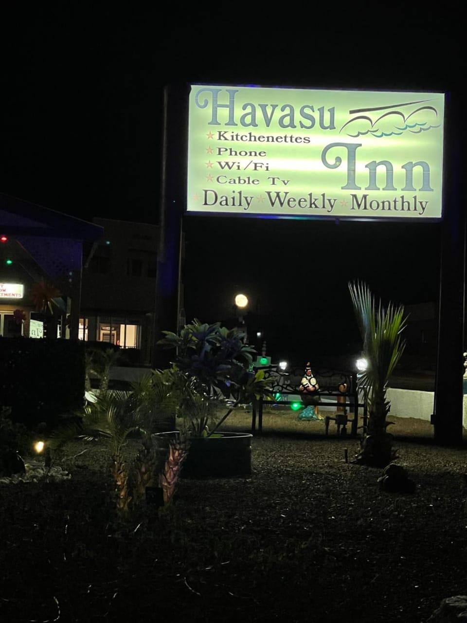 Havasu Inn & Suites Motel in Lake Havasu City