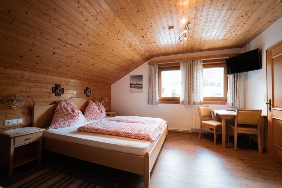 Ferienwohnung Zedlacher Apartment in Tyrol