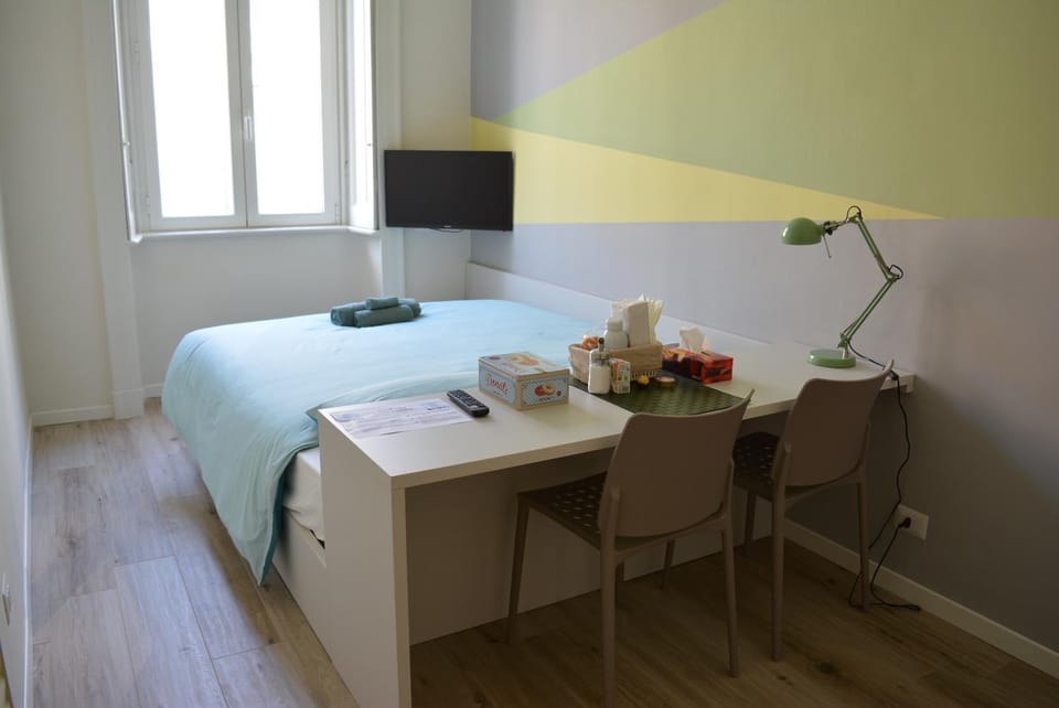 Bed, Photo of the whole room