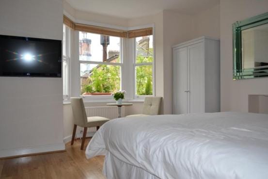 69TheGrove Bed and Breakfast in City of Westminster