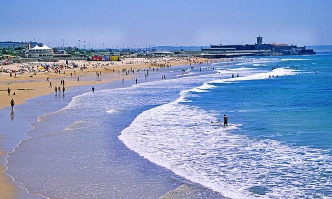 Entre o Mar e Lisboa Apartment in Carcavelos