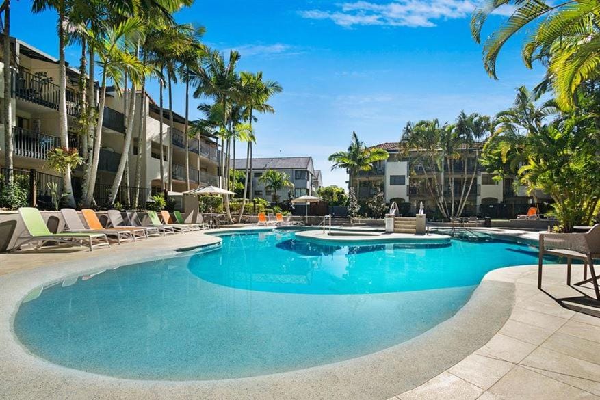 Property building, Activities, Swimming pool