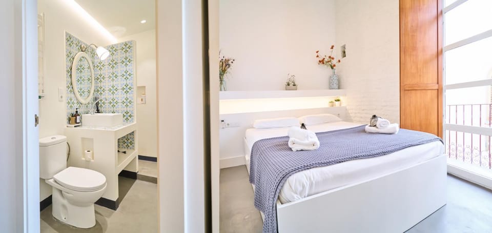 Bathroom, Photo of the whole room