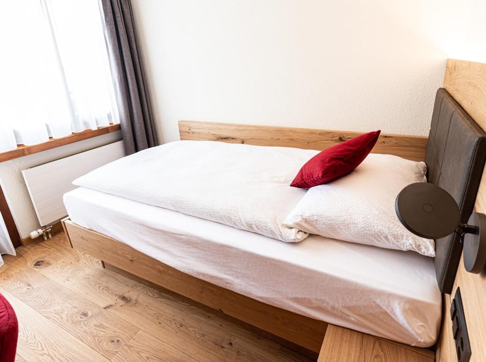 Hotel Restaurant Silbersand Inn in Canton of Valais